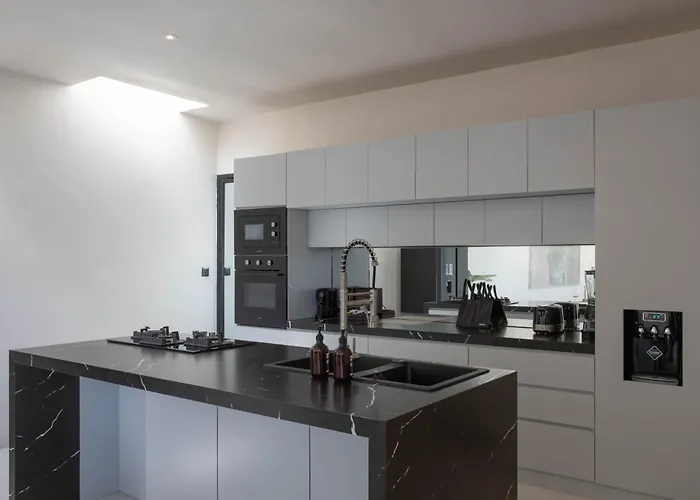 Vega 2br Modern & Serene - Вилла Улувату